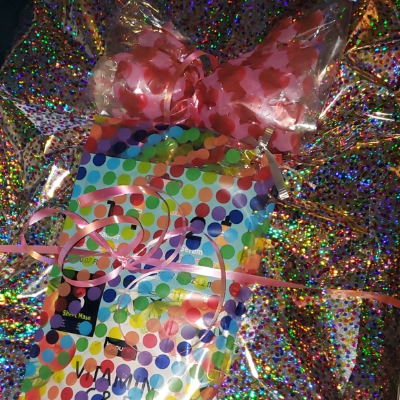 Every Single Order Out the Door Is Packed & Wrapped to Perfection. - Picture 6 of 16